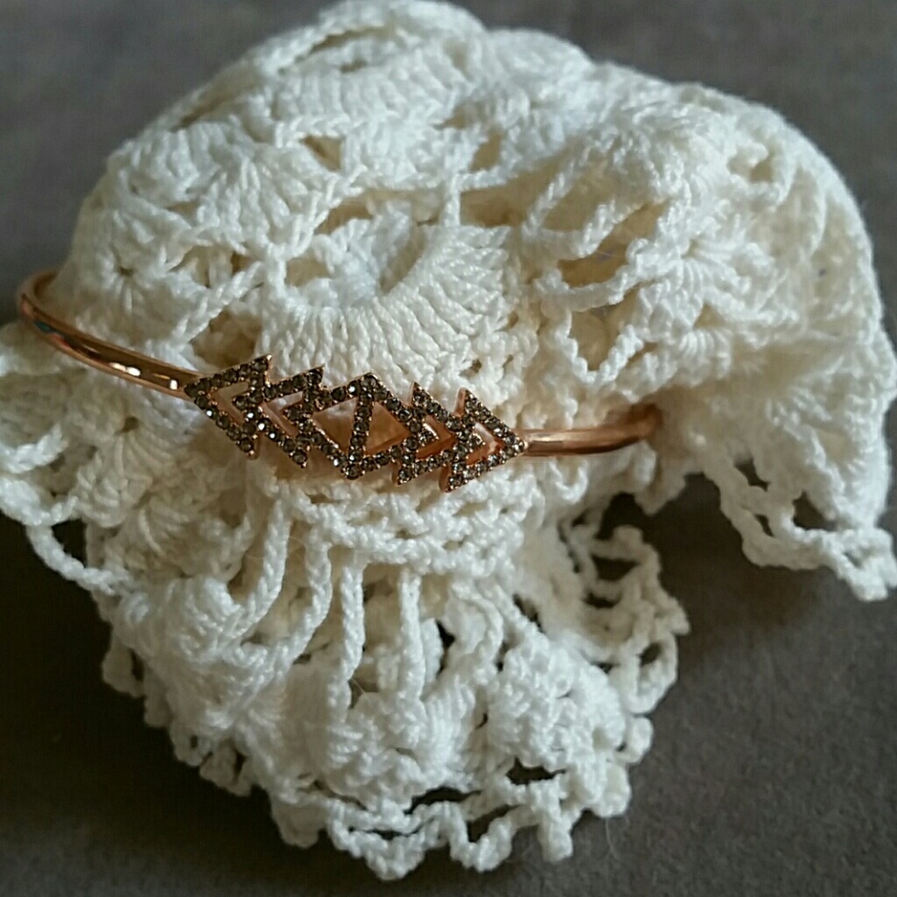 Stella & Dot Pave Triangle Cuff